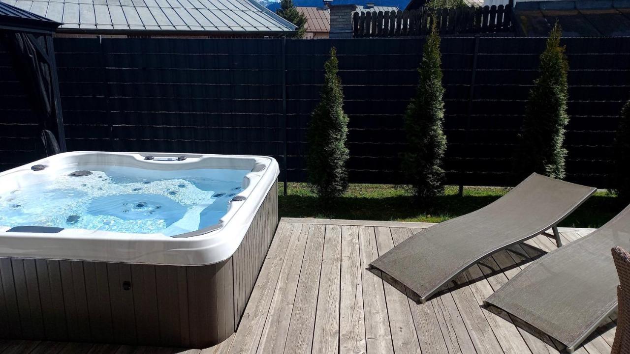 Chalet Dacha Mit Finnischer Sauna ツェル アム ゼー エクステリア 写真